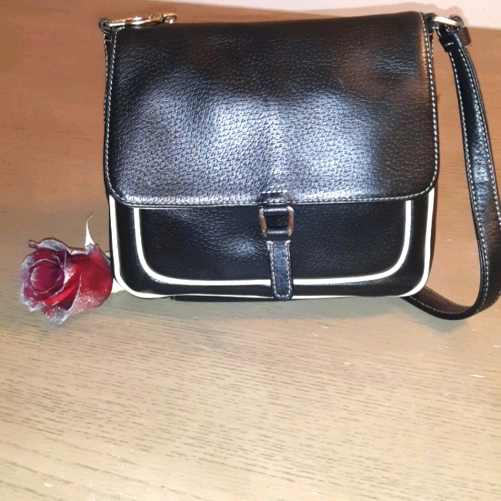 Crescent bag